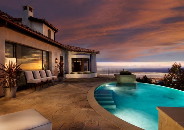 La Jolla Pool with Disappearing Edge